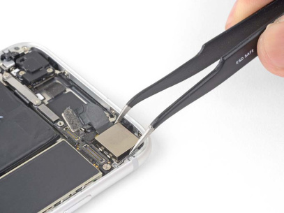 Замена шлейфа кнопок громкости и включения iPhone SE 2020