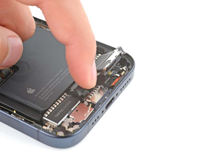Замена нижнего динамика iPhone 15 Pro Max