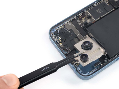 Замена фронтальной камеры iPhone 14