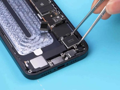 Замена вибромотора iPhone 16e
