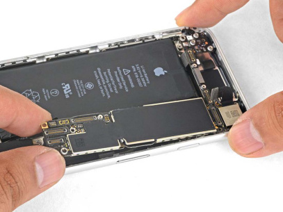 Ремонт материнской платы iPhone 8 Plus