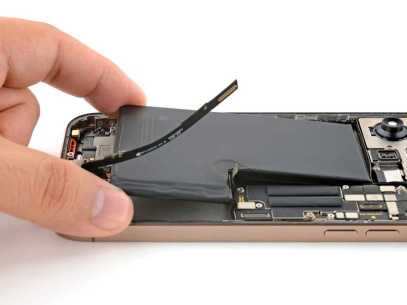 Замена аккумулятора iPhone 16 Pro Max