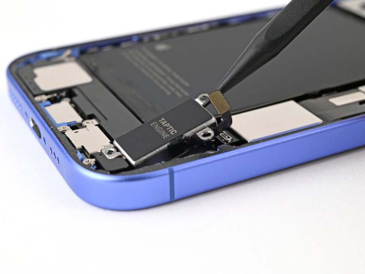 Замена вибромотора iPhone 16