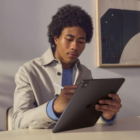 Apple iPad Pro 11" (M4, 2024, 7 gen) Wi-Fi 256Gb Space Black, «чёрный космос»