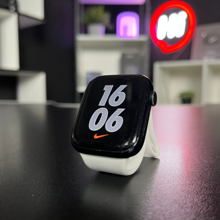 Trade in Apple Watch Series 7 45mm Midnight IMEI: 7NV9
