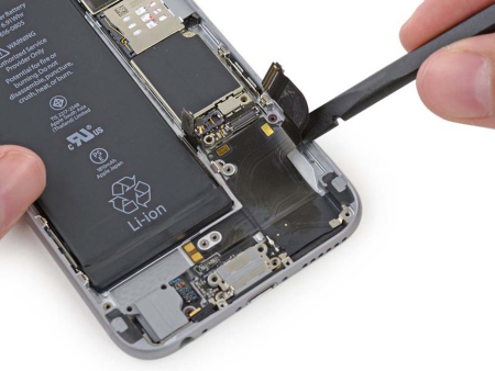 Замена аккумулятора iPhone 6s